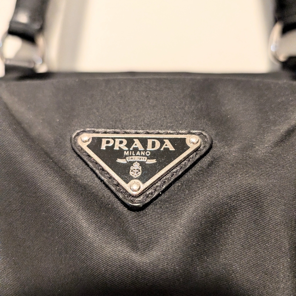 Prada Vintage Y2K Nylon Bag - Picture 2 of 9